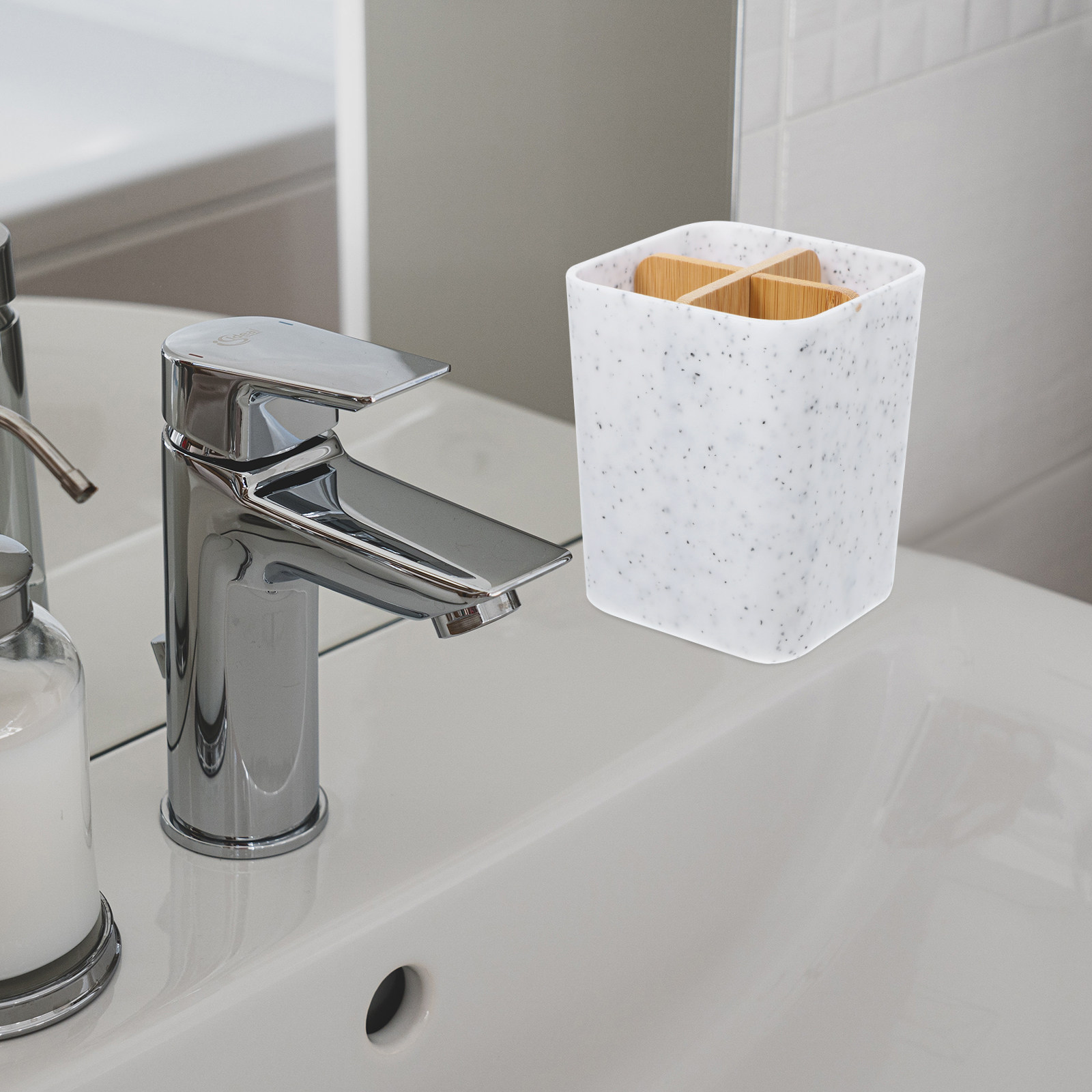 Tempat Sikat Gigi Desain Marme - Home Bathroom Design Simple ulasan dan harga
